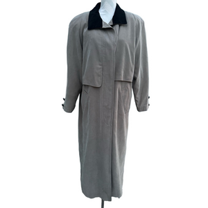 Gallery Women's Classic Tan Trench Coat